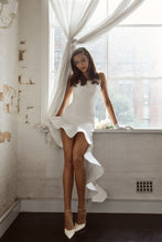 Load image into Gallery viewer, Calia ~ White
